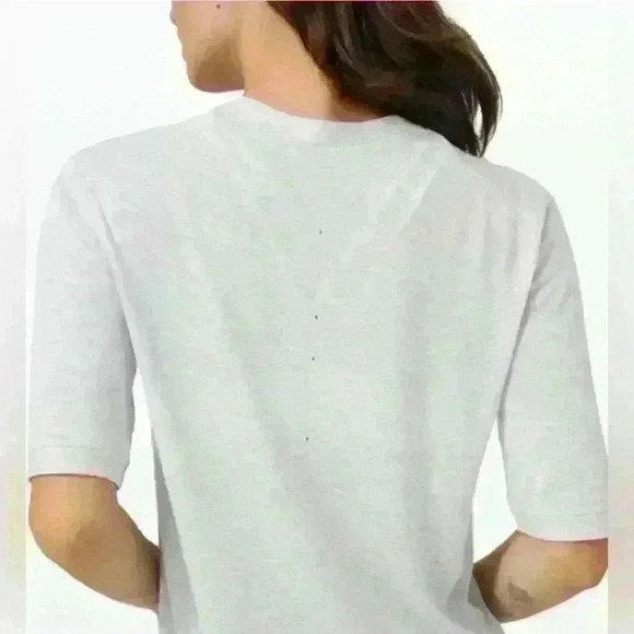 Lululemon Easy Days Short Sleeve Heathered
Core Ultra Light Grey size 8. - Picture 7 of 7